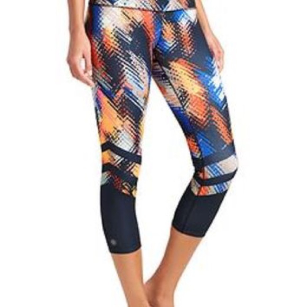 Athleta Rainbow Lava Sonar Capri Leggings